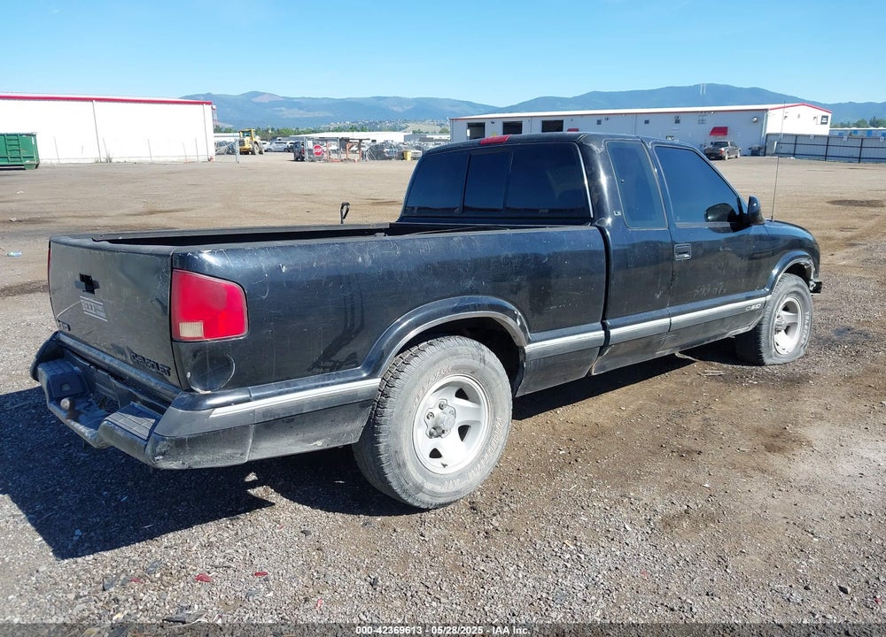1997 CHEVROLET S-10 LS FLEETSIDE CMI VIN: 1GCCS1949V8179456