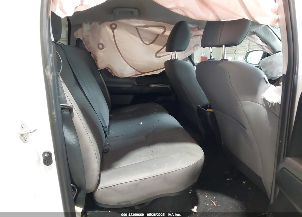 2016 TOYOTA TACOMA SR5 V6 VIN: 5TFDZ5BN9GX011917