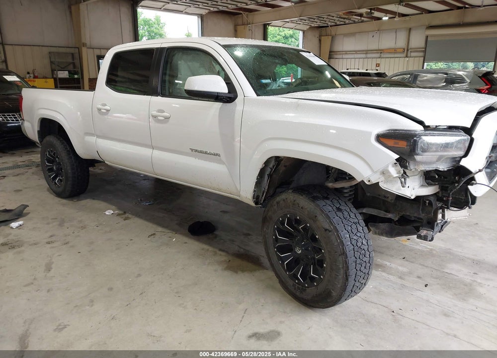 2016 TOYOTA TACOMA SR5 V6 VIN: 5TFDZ5BN9GX011917