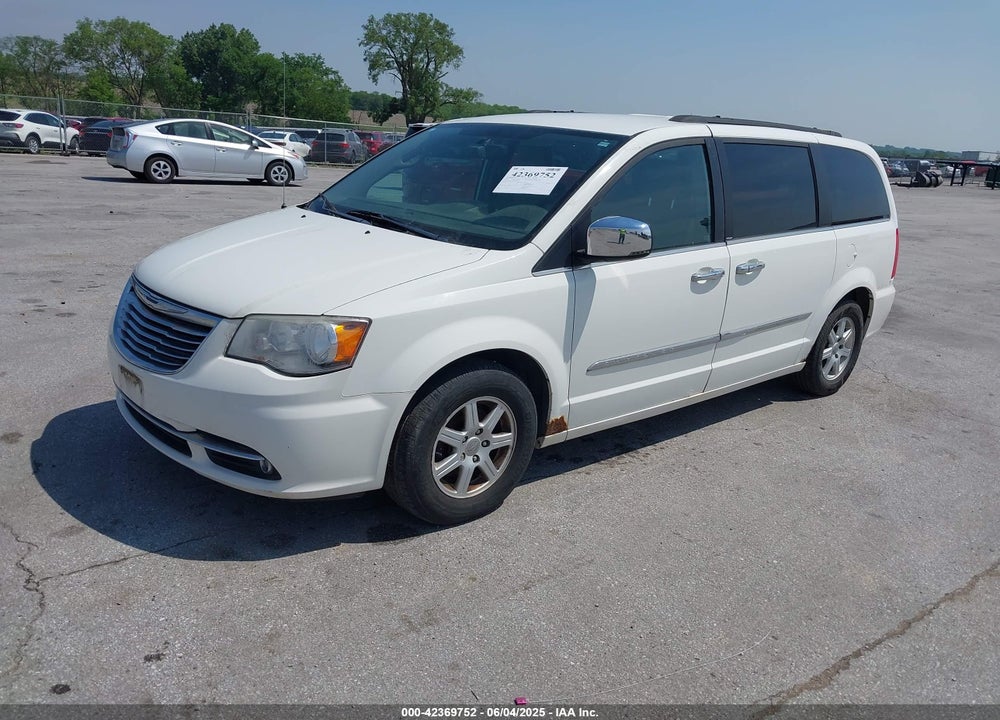 2012 CHRYSLER TOWN & COUNTRY VIN: 2C4RC1CG9CR144055