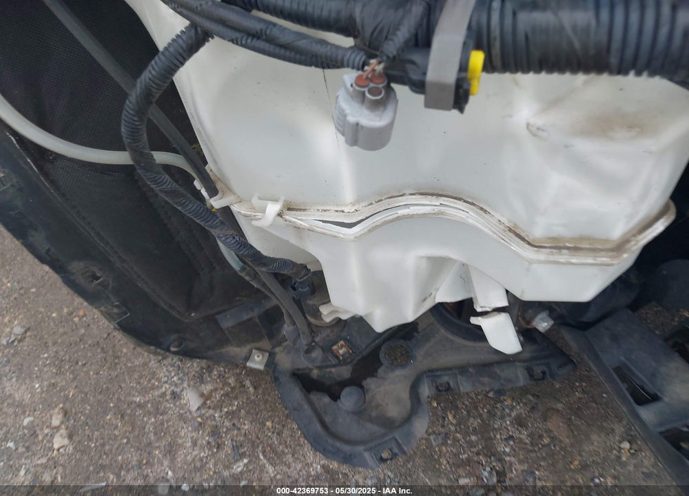 2017 NISSAN ROGUE SV VIN: KNMAT2MV1HP586899