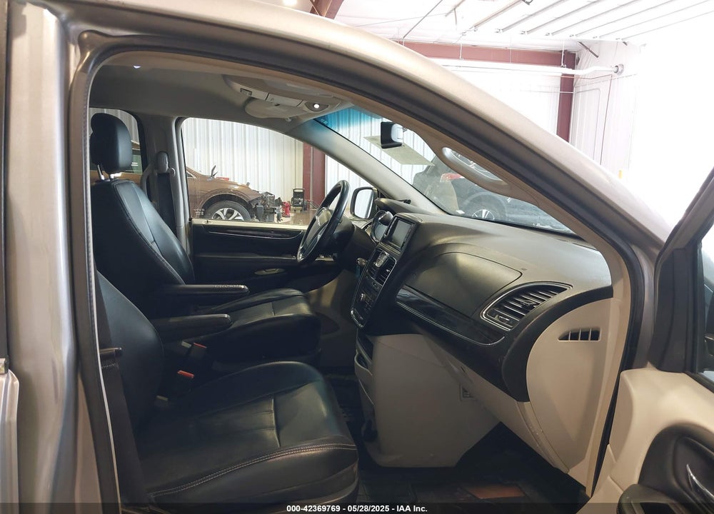 2013 CHRYSLER TOWN & COUNTRY TOURING VIN: 2C4RC1BG3DR705515