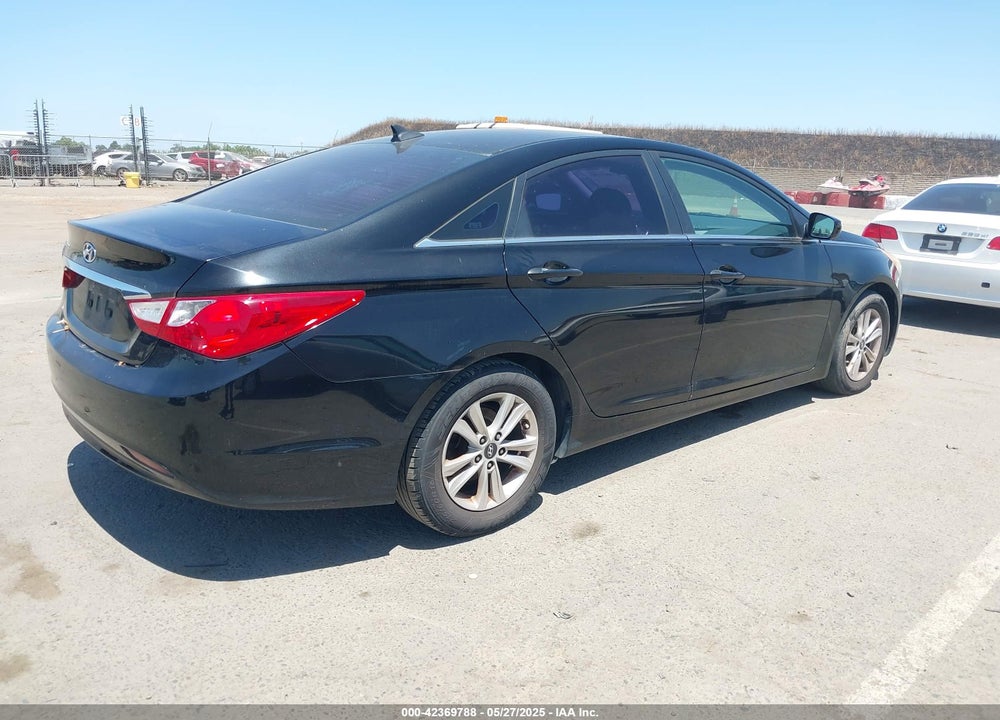 2011 HYUNDAI SONATA VIN: 5NPEB4AC6BH009694