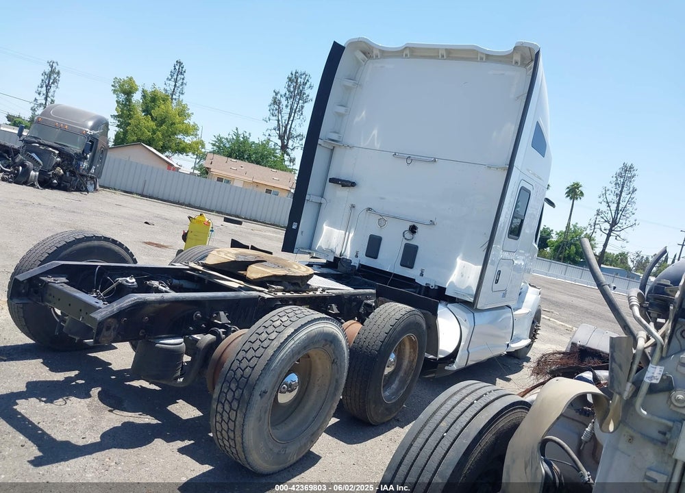 2016 KENWORTH T680 T680 VIN: 1XKYDP9X9GJ476269