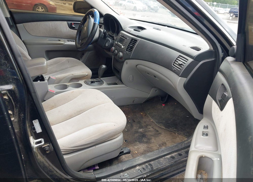2010 KIA OPTIMA VIN: KNAGG4A81A5406098