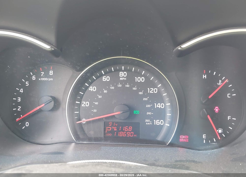 2014 KIA SORENTO LX VIN: 5XYKT4A64EG425927