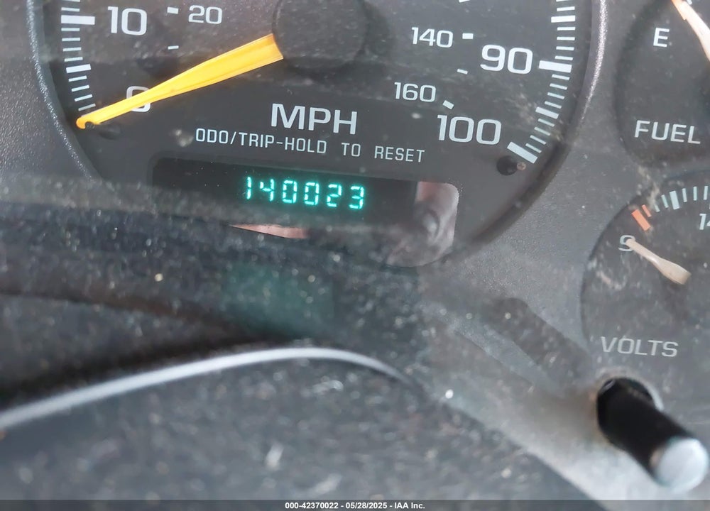 2000 GMC JIMMY SLT VIN: 1GKDT13W9Y2382323