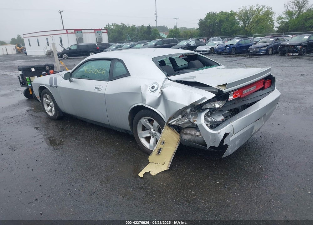 2009 DODGE CHALLENGER VIN: 2B3LJ54T69H520645