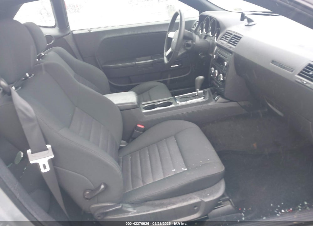 2009 DODGE CHALLENGER VIN: 2B3LJ54T69H520645