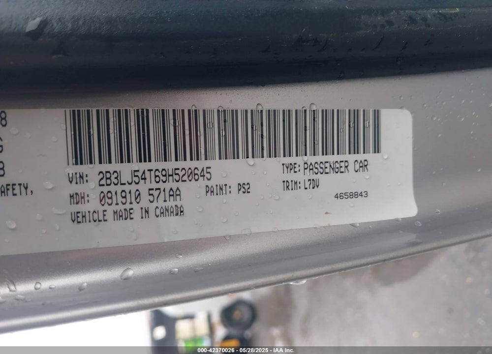 2009 DODGE CHALLENGER VIN: 2B3LJ54T69H520645