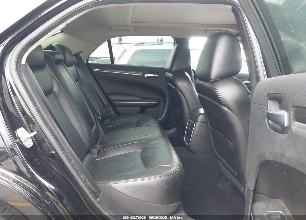 2020 CHRYSLER 300 VIN: 2C3CCAAG8LH233604