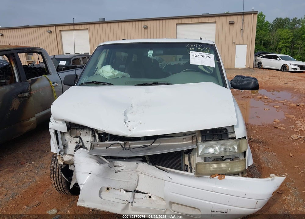 2002 CHEVROLET ASTRO LS VIN: 1GNDM19X92B139649