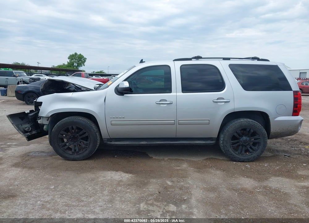 2013 CHEVROLET TAHOE VIN: 1GNSCAE00DR369125