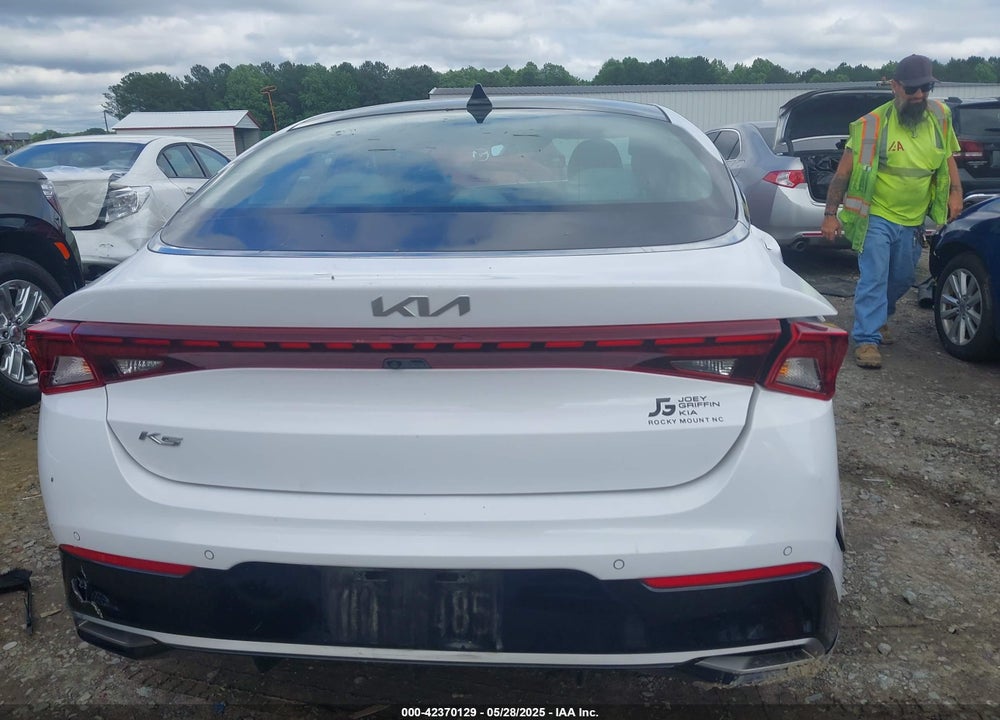 2022 KIA K5 VIN: 5XXG34J28NG087701
