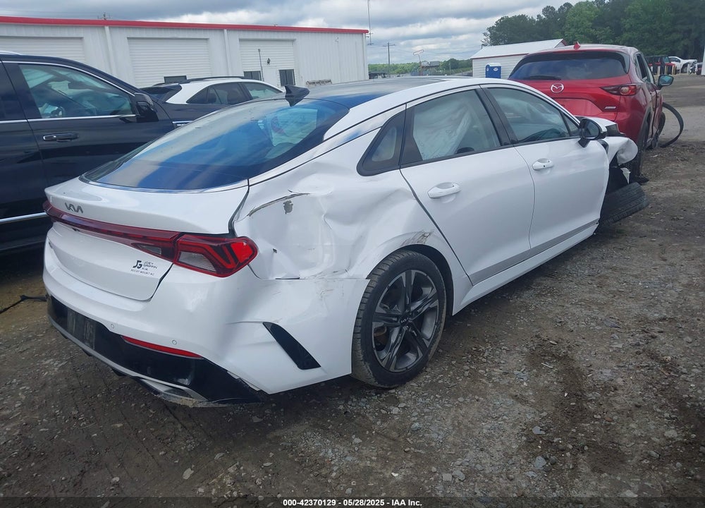 2022 KIA K5 VIN: 5XXG34J28NG087701