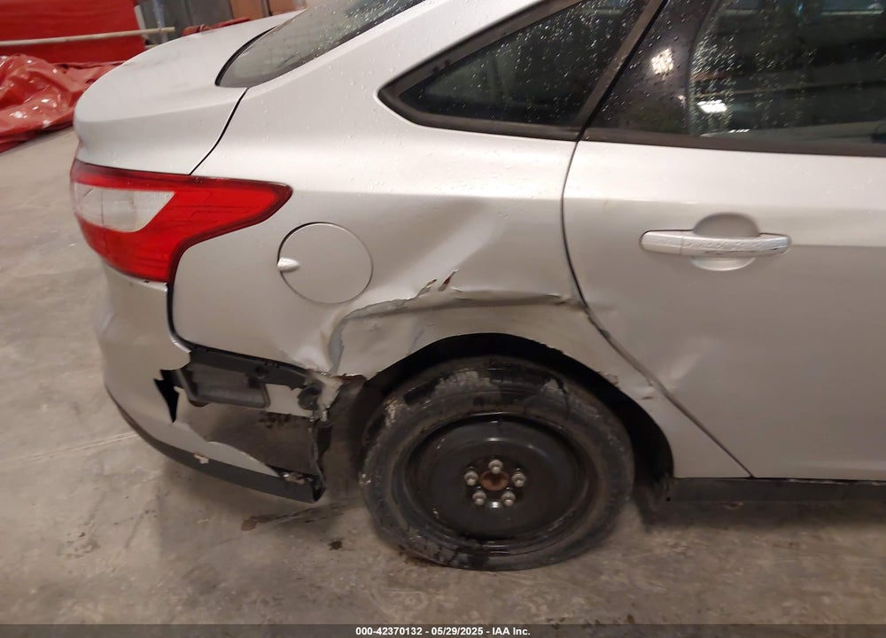 2012 FORD FOCUS VIN: 1FAHP3F22CL195777