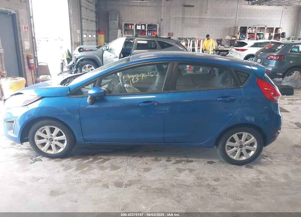 2011 FORD FIESTA VIN: 3FADP4EJXBM102207
