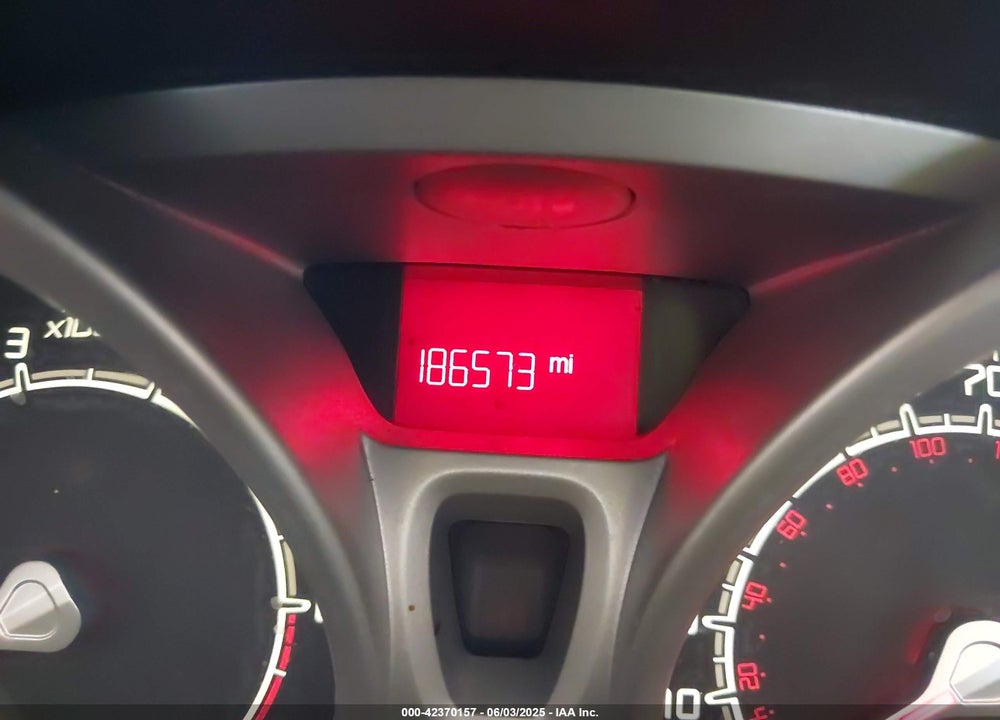 2011 FORD FIESTA VIN: 3FADP4EJXBM102207