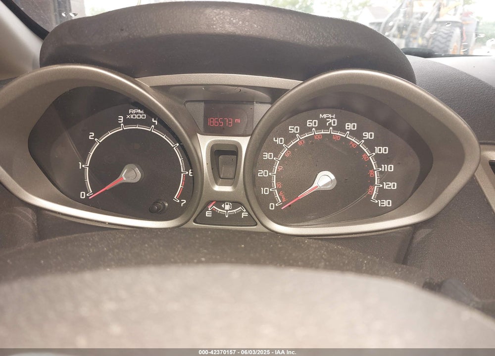 2011 FORD FIESTA VIN: 3FADP4EJXBM102207