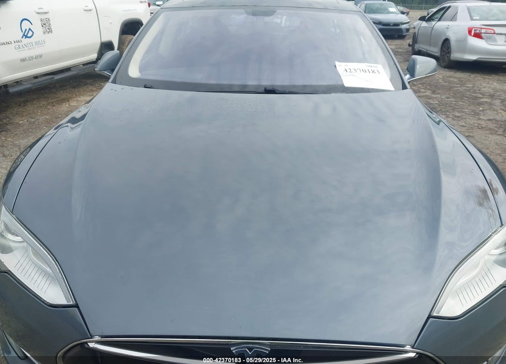 2013 TESLA MODEL S VIN: 5YJSA1CN4DFP26552