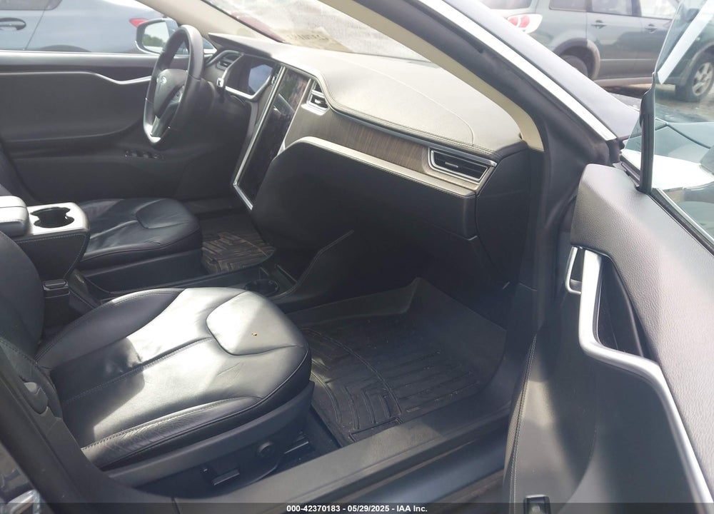 2013 TESLA MODEL S VIN: 5YJSA1CN4DFP26552