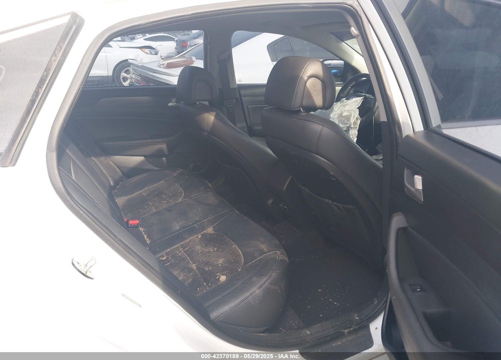 2017 HYUNDAI SONATA VIN: 5NPE34AF5HH442889