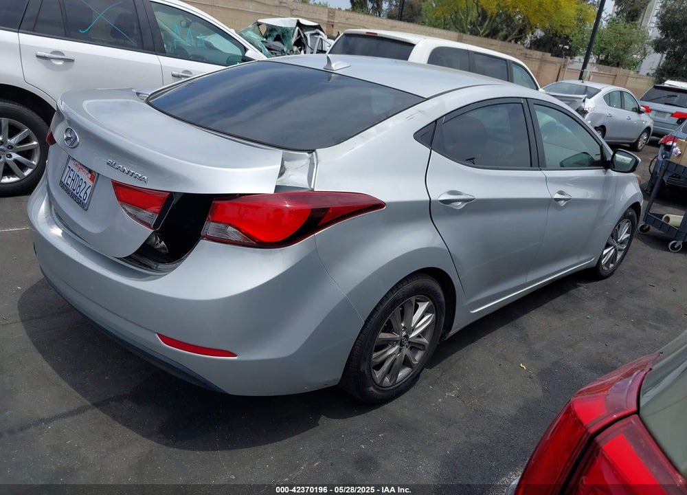 2014 HYUNDAI ELANTRA SE VIN: KMHDH4AEXEU084013