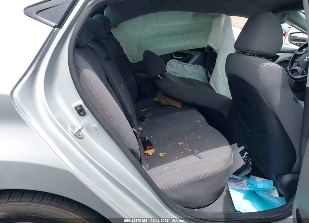 2014 HYUNDAI ELANTRA SE VIN: KMHDH4AEXEU084013