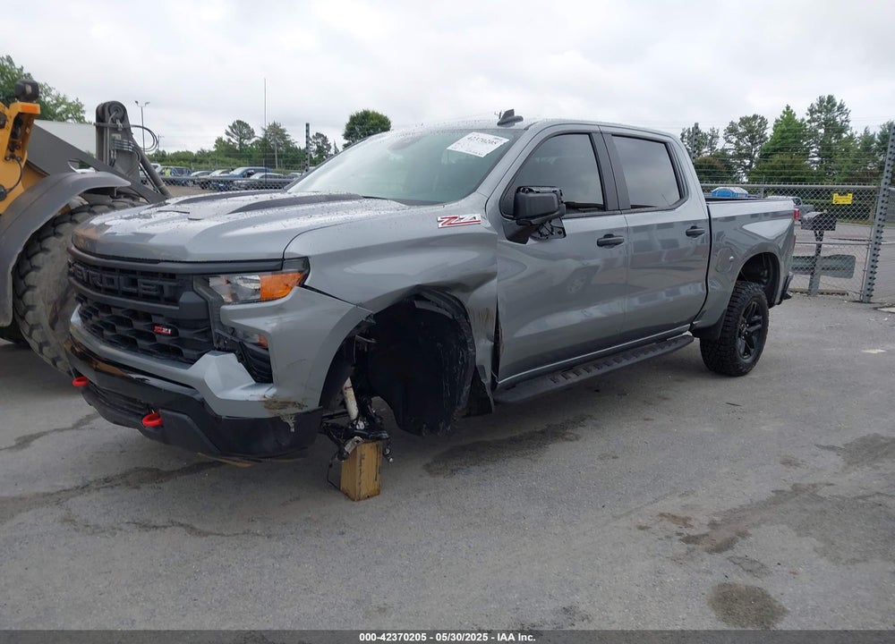 2025 CHEVROLET SILVERADO 1500 4WD SHORT BED CUSTOM TRAIL BOSS VIN: 3GCUKCED0SG208192