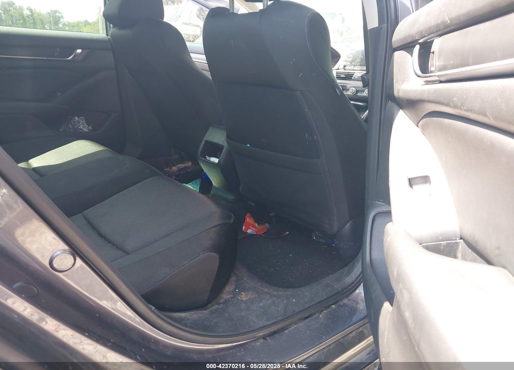 2019 HONDA ACCORD VIN: 1HGCV1F15KA026323