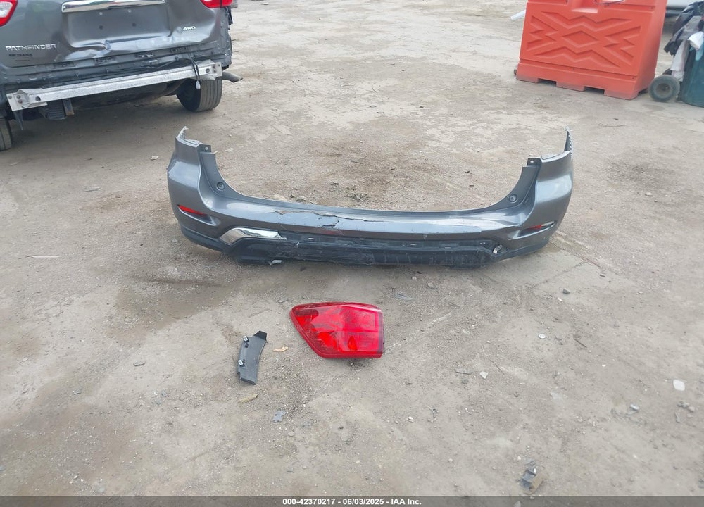 2018 NISSAN PATHFINDER S VIN: 5N1DR2MM5JC673748