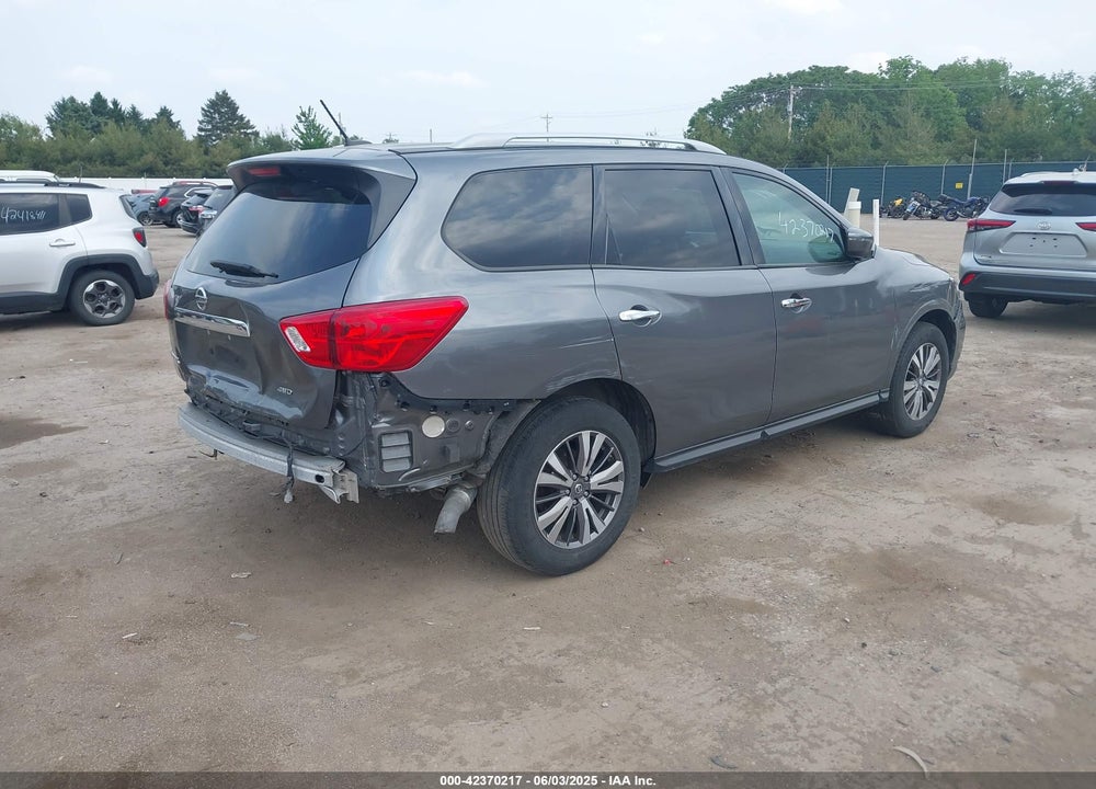 2018 NISSAN PATHFINDER S VIN: 5N1DR2MM5JC673748
