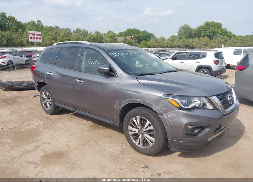 2018 NISSAN PATHFINDER S VIN: 5N1DR2MM5JC673748