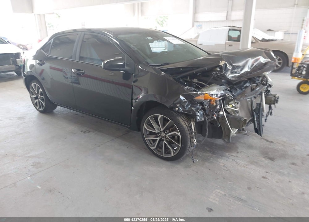2018 TOYOTA COROLLA LE VIN: 5YFBURHE1JP773892