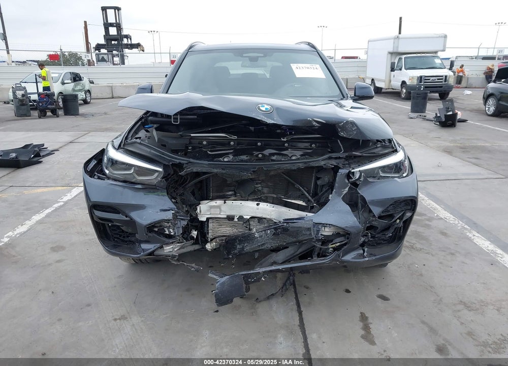 2022 BMW X5 VIN: 5UXCR4C09N9K30689