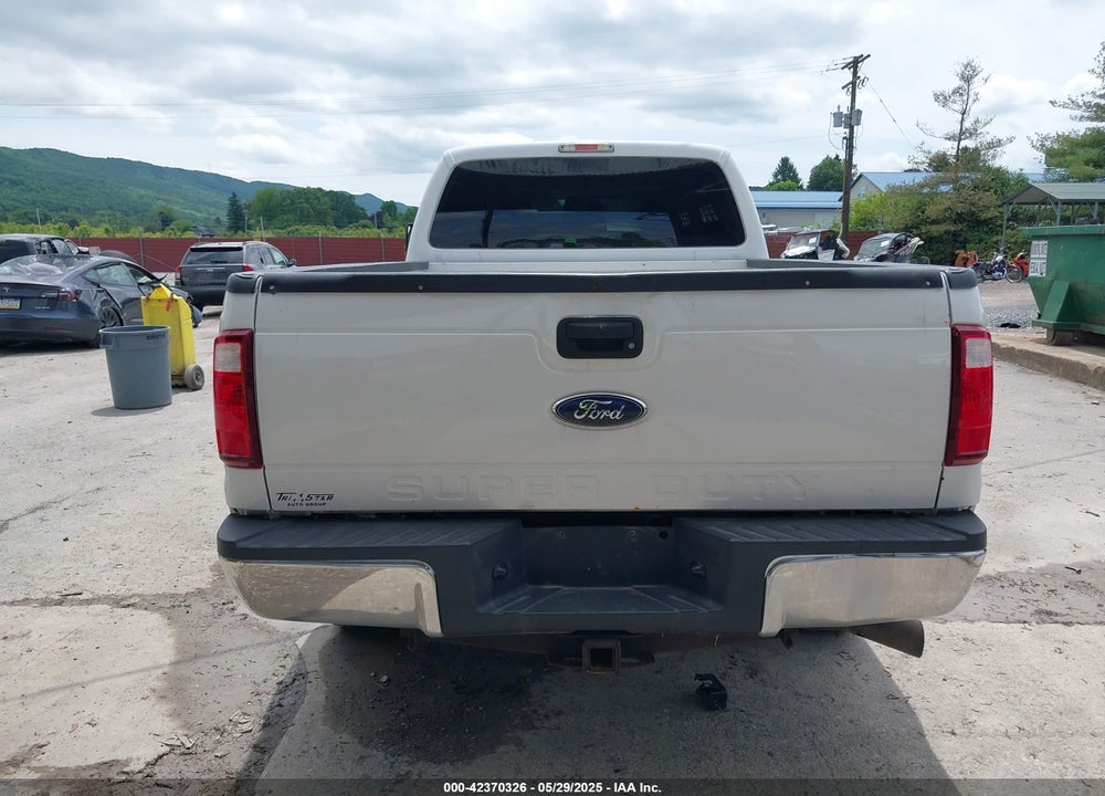 2015 FORD F-350 XL VIN: 1FT8W3BT4FED64069