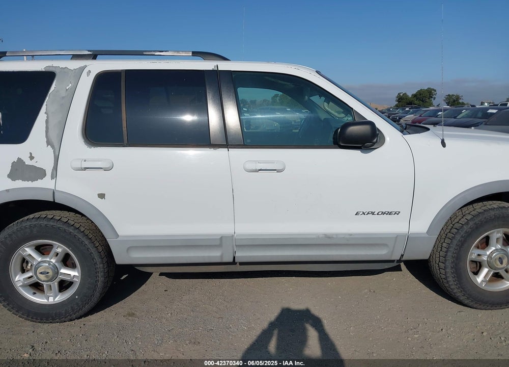 2002 FORD EXPLORER XLT VIN: 1FMZU73E52ZA40029
