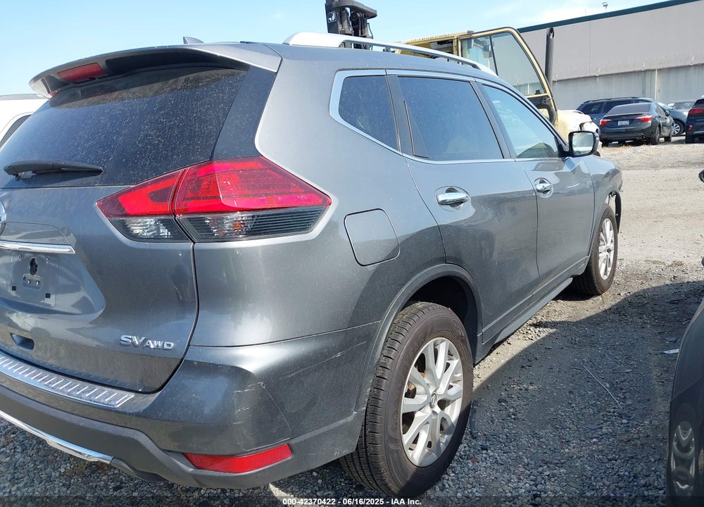 2017 NISSAN ROGUE SV VIN: JN8AT2MV4HW004496