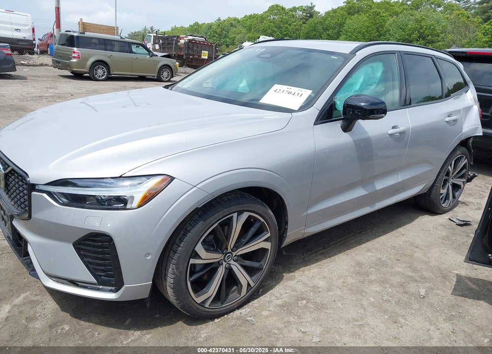2023 VOLVO XC60 B6 ULTIMATE DARK THEME VIN: YV4062RX5P1347142