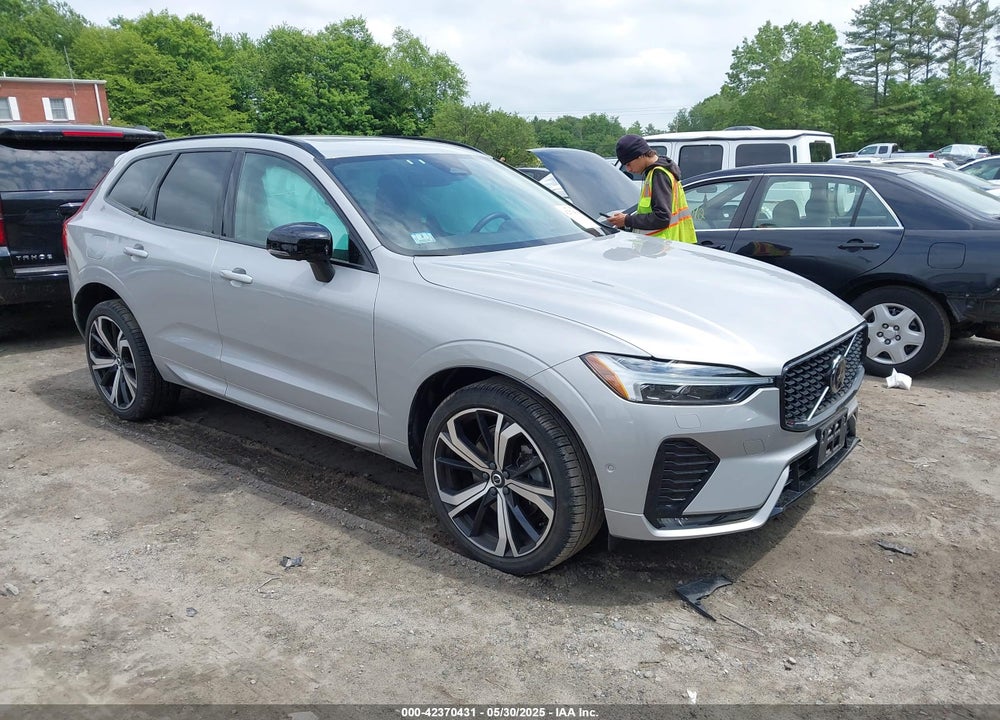 2023 VOLVO XC60 B6 ULTIMATE DARK THEME VIN: YV4062RX5P1347142