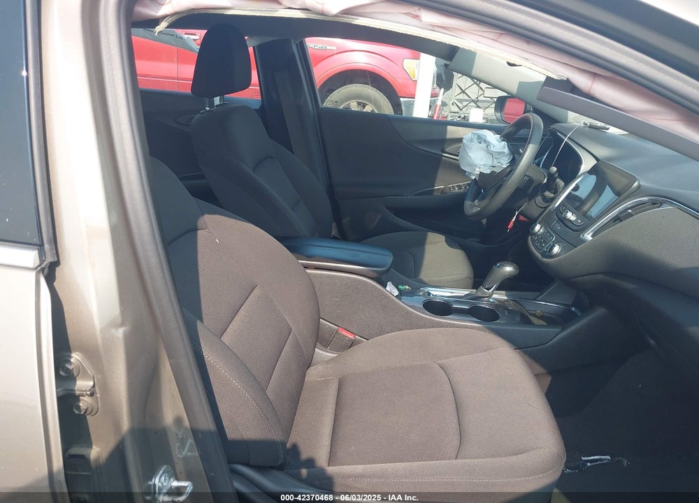 2020 CHEVROLET MALIBU VIN: 1G1ZD5STXLF008911