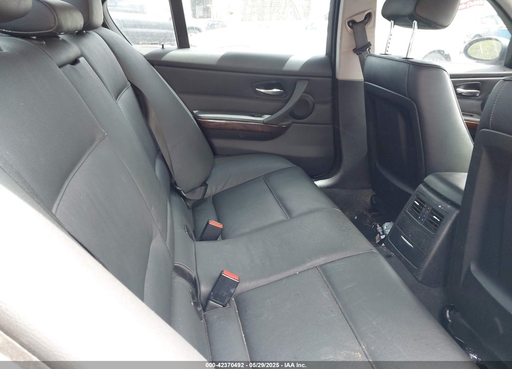 2007 BMW 335XI VIN: WBAVD53597AV14820