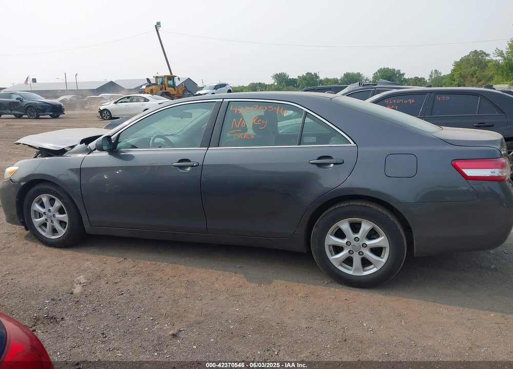 2011 TOYOTA CAMRY LE VIN: 4T1BF3EK4BU728107