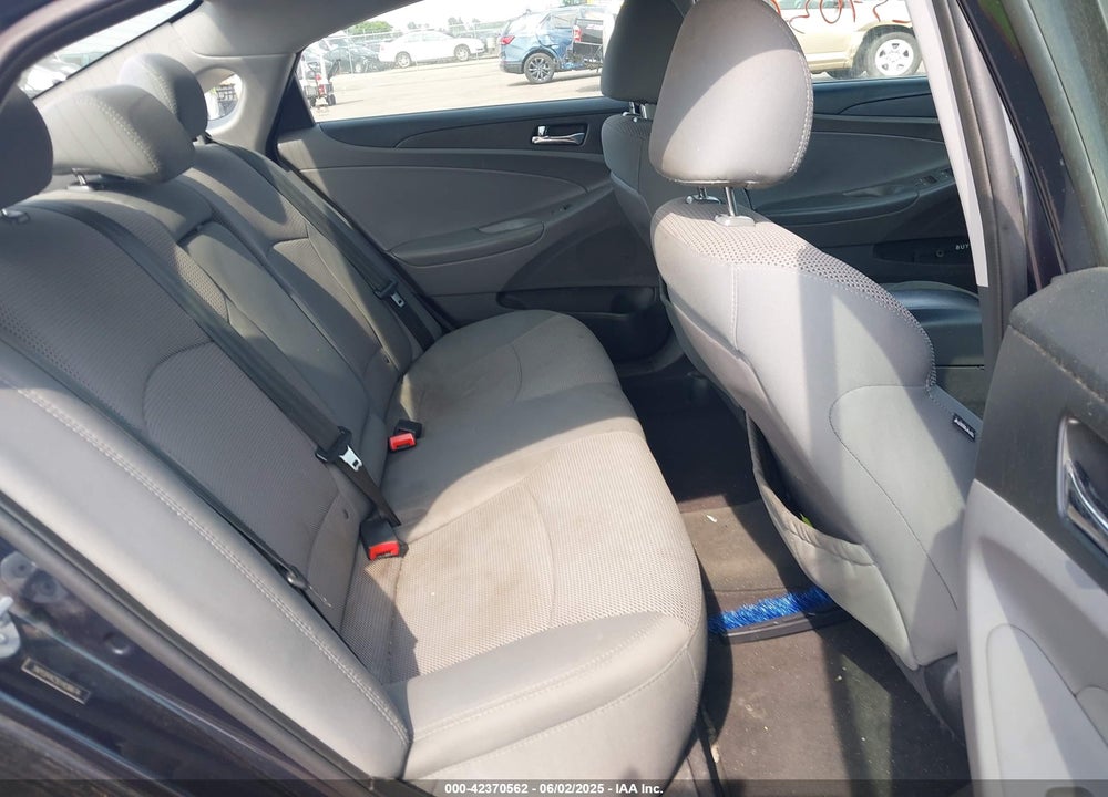 2014 HYUNDAI SONATA VIN: 5NPEB4AC5EH936674