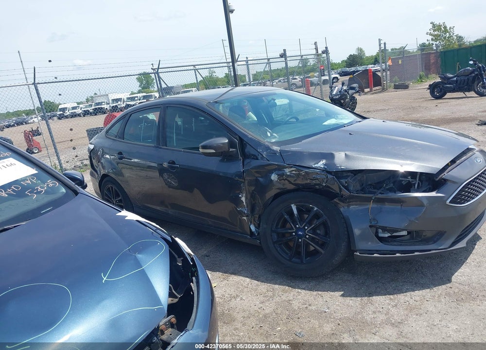 2017 FORD FOCUS VIN: 1FADP3F2XHL235013
