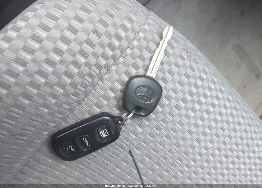 2006 TOYOTA 4RUNNER SR5 V6 VIN: JTEBU14R960087249