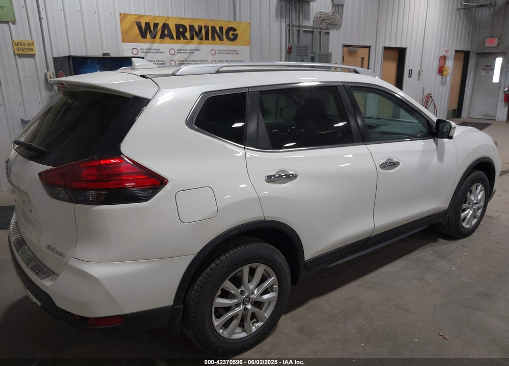 2017 NISSAN ROGUE SV VIN: 5N1AT2MV4HC798330