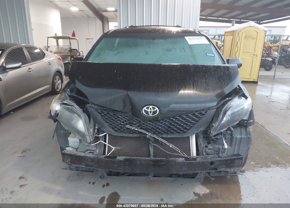 2014 TOYOTA SIENNA VIN: 5TDXK3DC5ES456630