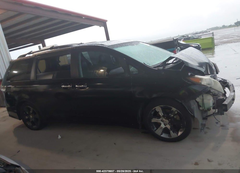2014 TOYOTA SIENNA VIN: 5TDXK3DC5ES456630