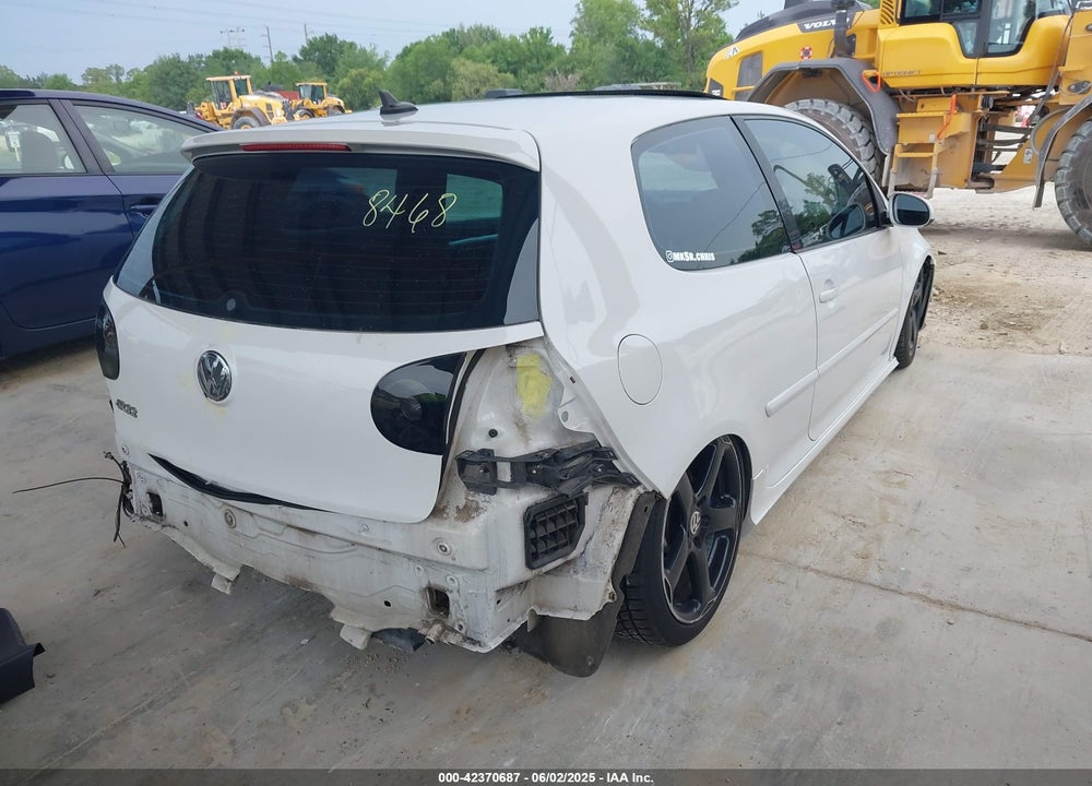 2008 VOLKSWAGEN R32 VIN: WVWKC71K38W158415